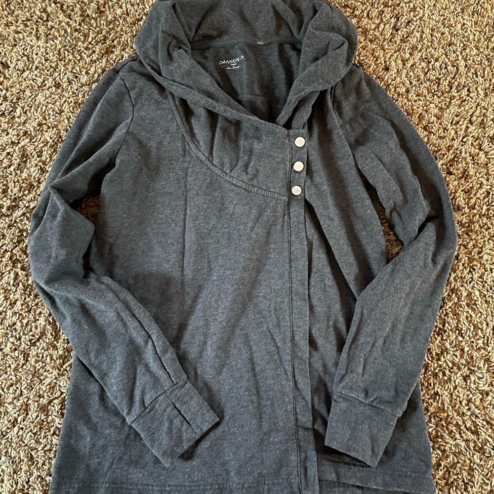 Cute and lightweight gray sweatshirt